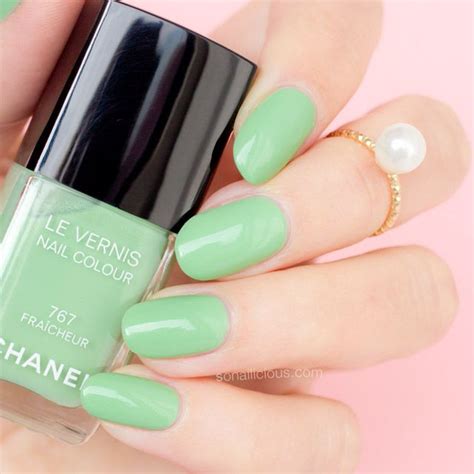 chanel mint green nail polish